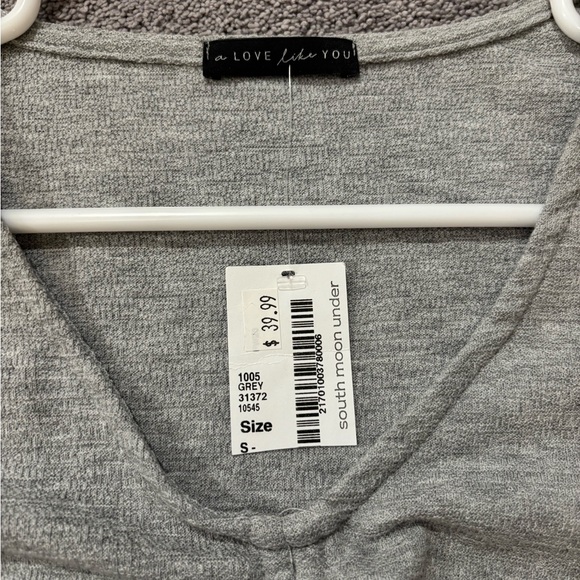 Top - Picture 4 of 4